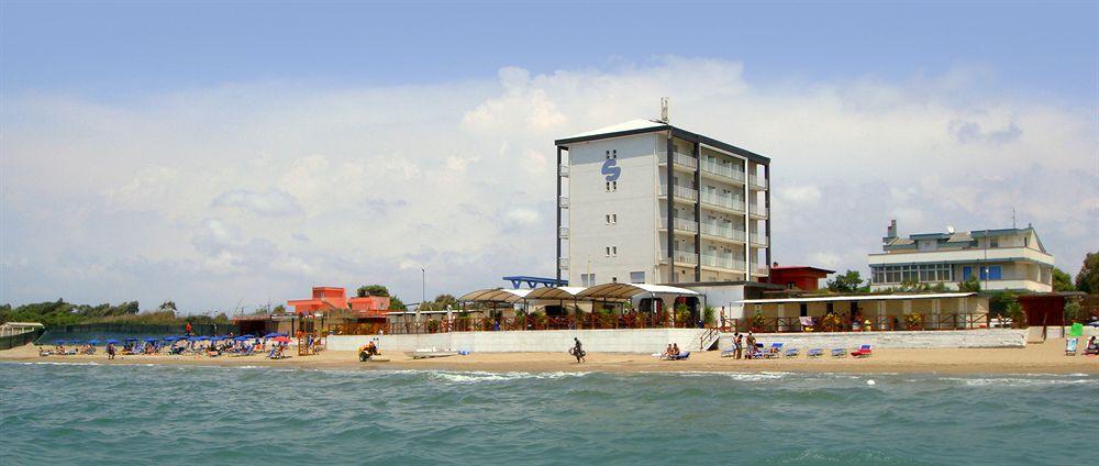 Albergo Riviera Spineta Battipaglia Exteriér fotografie