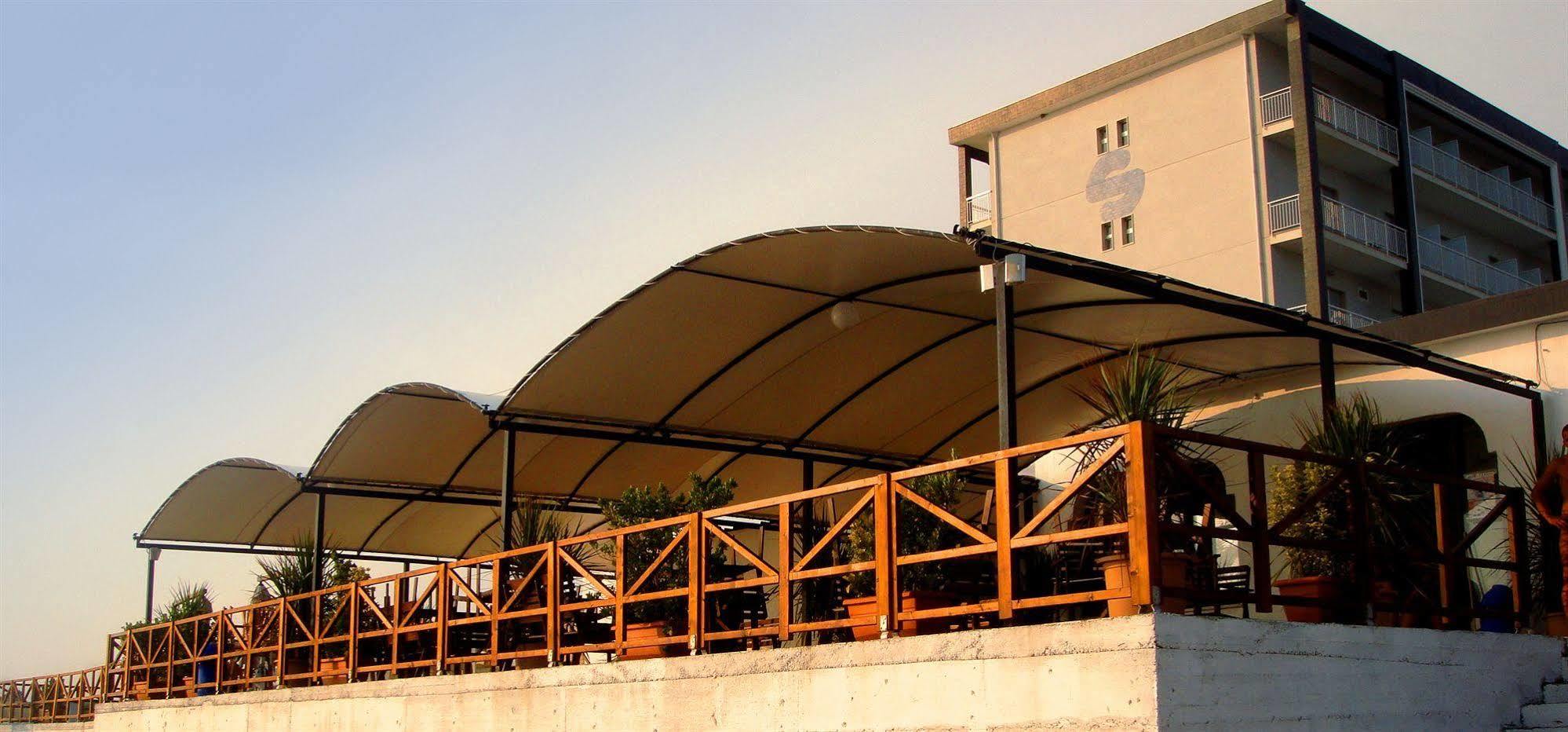 Albergo Riviera Spineta Battipaglia Exteriér fotografie